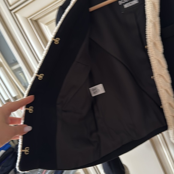 Classic Moschino top , size 40/ USA 6. - Picture 4 of 9